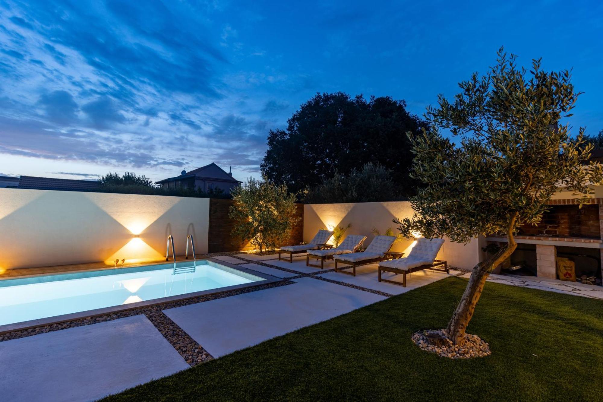 Holiday Home Silencio Biograd บีโอกราดนาโมรู ภายนอก รูปภาพ