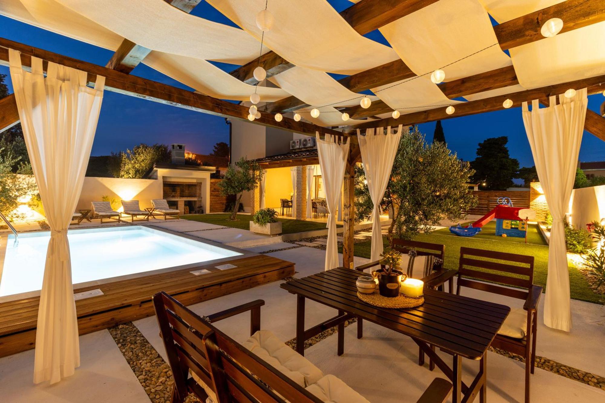 Holiday Home Silencio Biograd บีโอกราดนาโมรู ภายนอก รูปภาพ