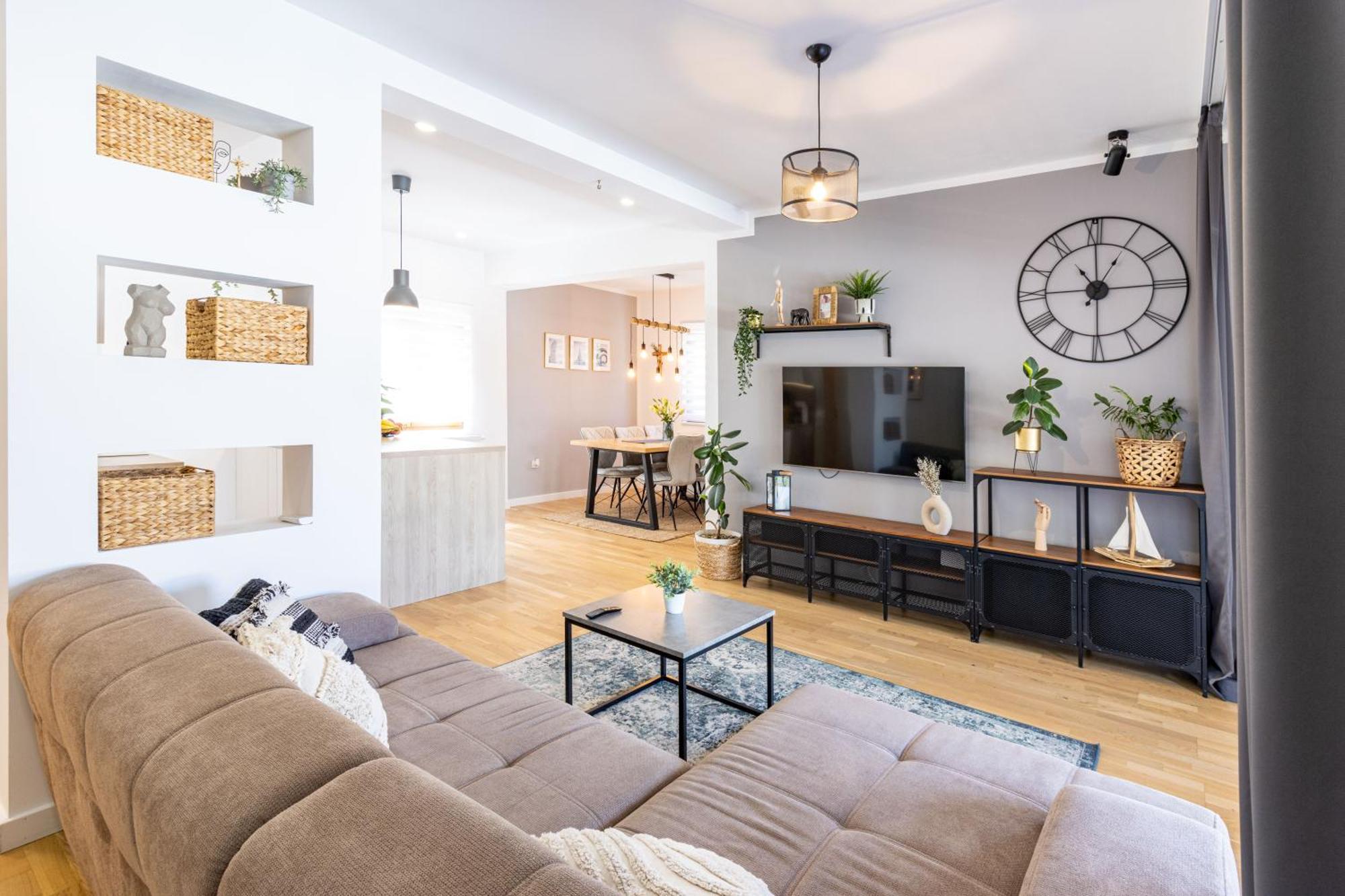 Holiday Home Silencio Biograd บีโอกราดนาโมรู ภายนอก รูปภาพ